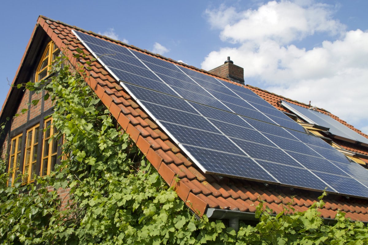 Panneaux photovoltaïques : types, rendement et prix en 2023